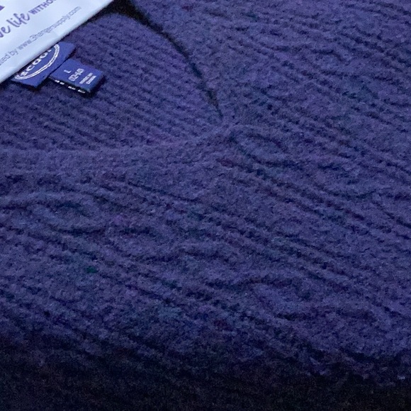 Navy V-Neck Cable Knit Sweater Vest - Picture 4 of 8